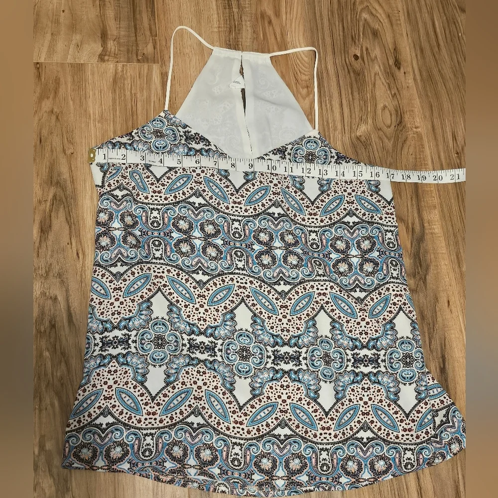 Express Patterned Spaghetti Strap Top - Blue, White, Cream - Picture 4 of 5